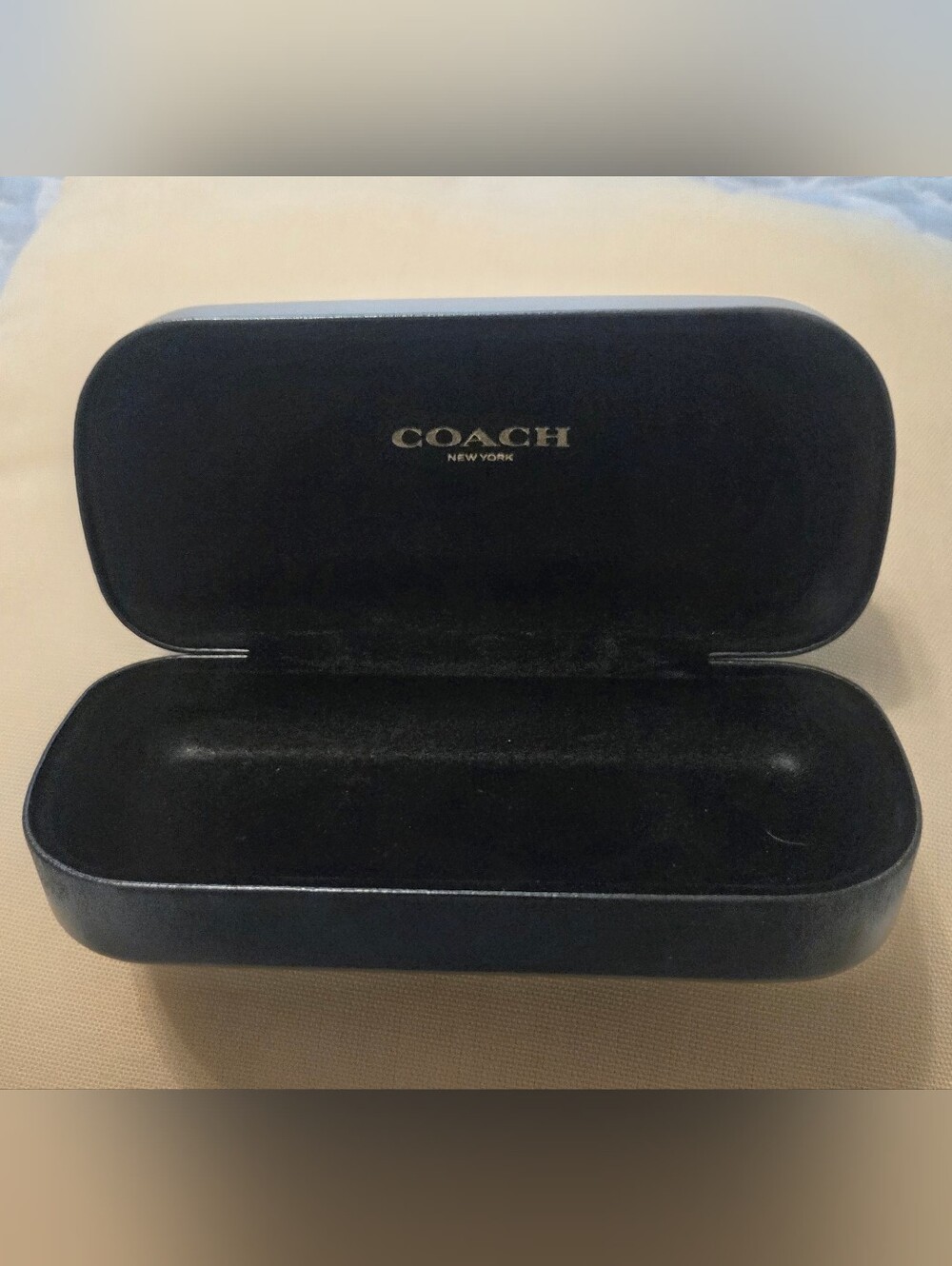 Coach Hard Clamshell Sunglasses Case